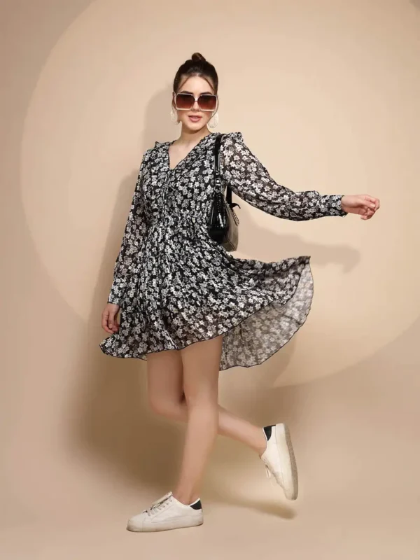 SM3017789_5 Women's Floral Printed V-Neck Black Dress - Image 1