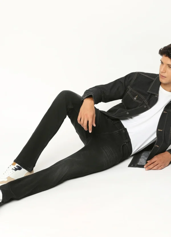 Pepe Jeans Men's Vapour Slim Fit Mid Waist Lightly Fade Jeans - Image 8